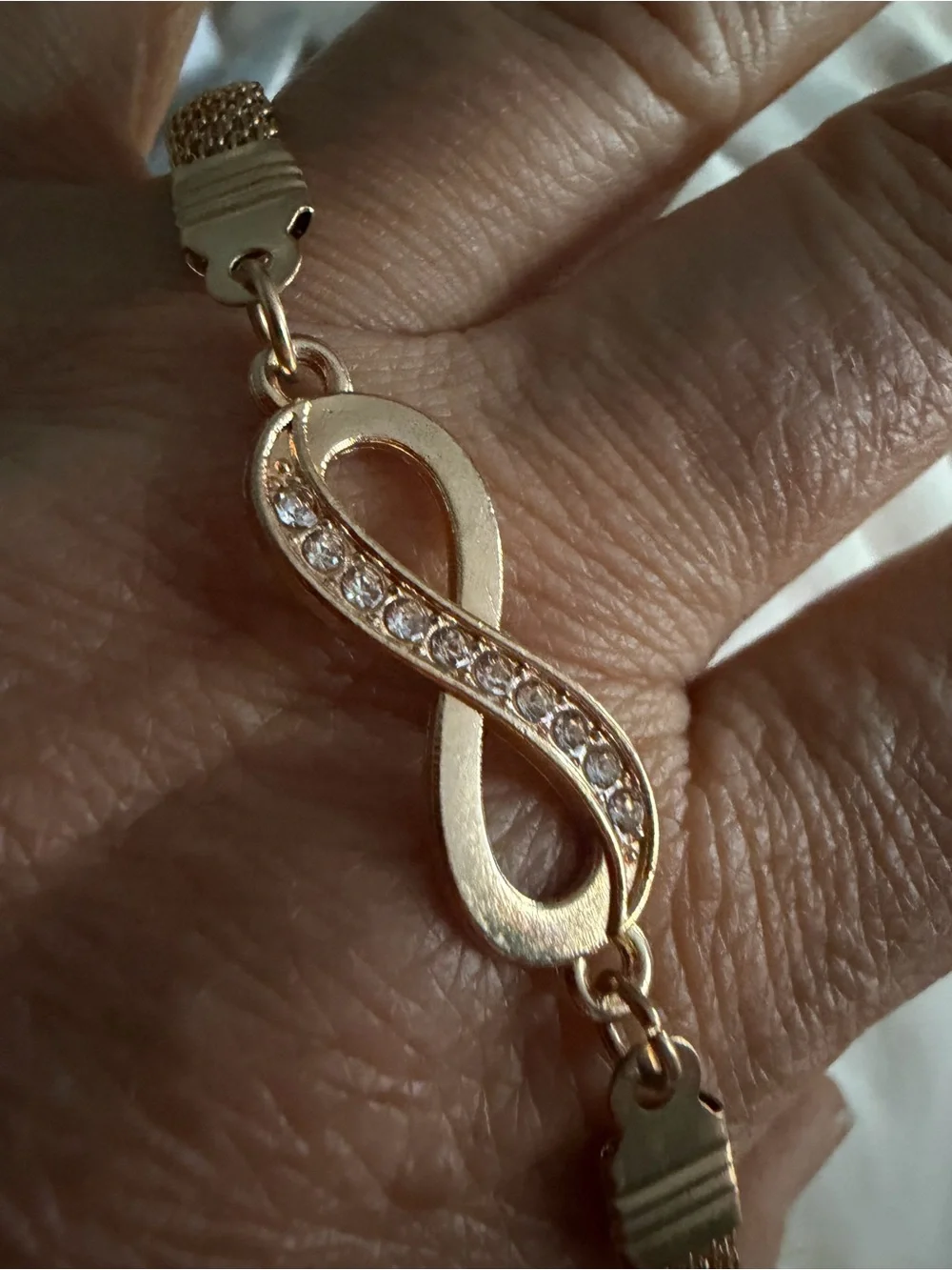 Gold Infinity Mesh Bracelet - Women Jewelry adjustable - Picture 7 of 8